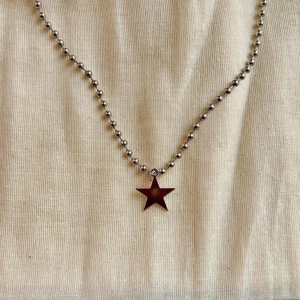 y2k 2000s vintage style heavy metal punk gothic emo star pendant chain necklace